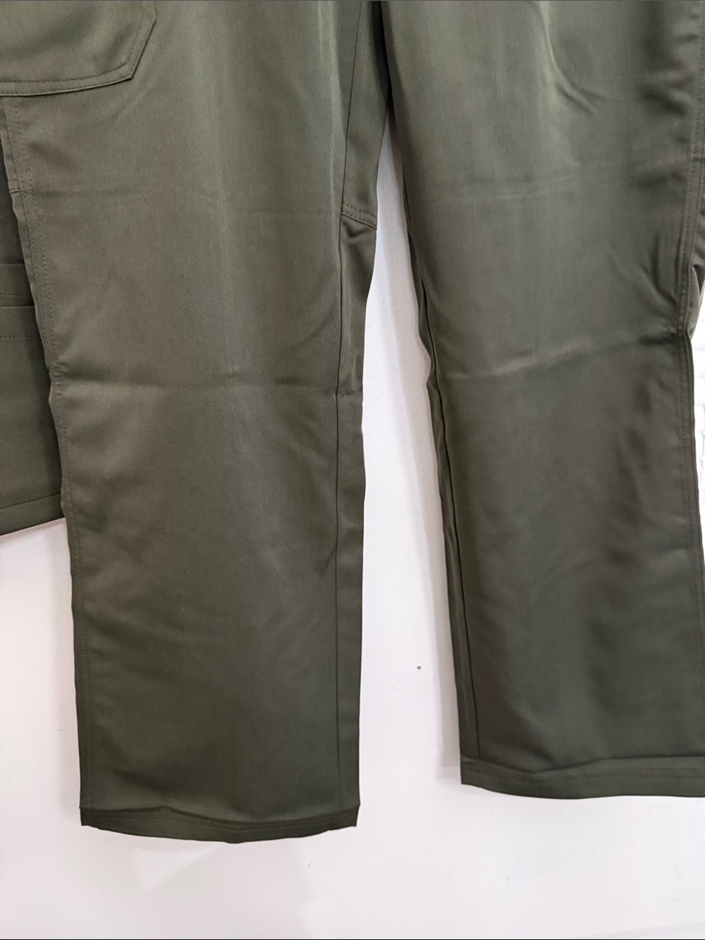 Figs Olive Green Straight Leg Scrub Set - Women's - Picture 6 of 12